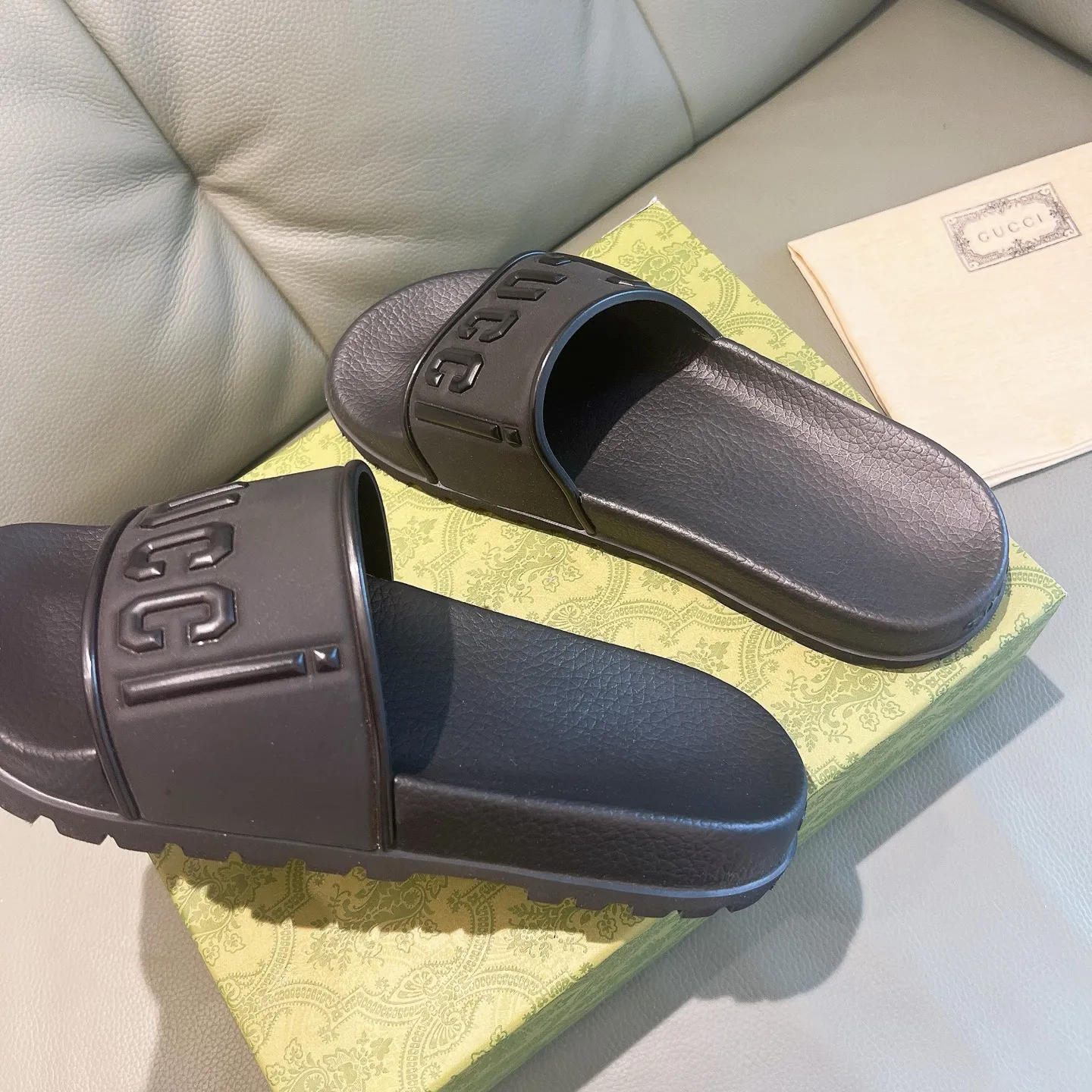 Men's Men's Shoes 130🐮🐮Gucci Gucci Slippers Gucci 2024 latest beach sandals slippers Original molding double G LOGO Original molding consistent Outsole: Men's Men's Shoes u double-layer outsole Size: 35-46
